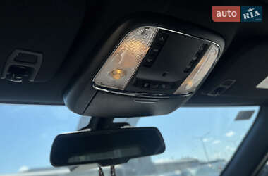 Позашляховик / Кросовер Jeep Grand Cherokee 2015 в 