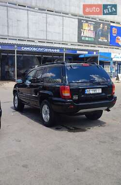 Внедорожник / Кроссовер Jeep Grand Cherokee 2000 в 