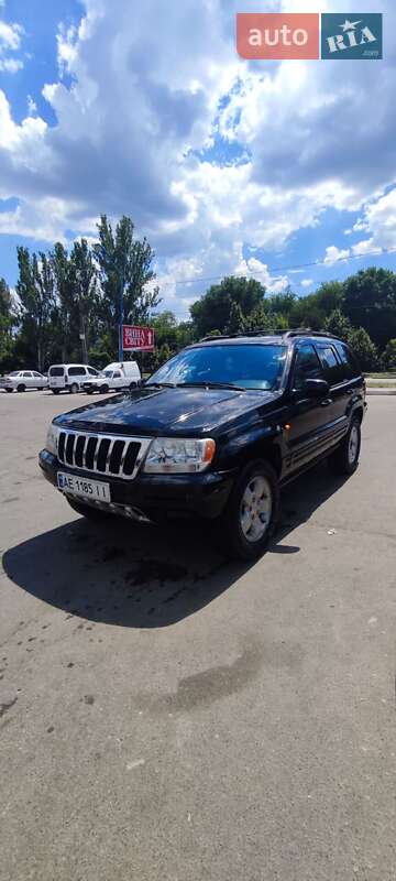 Внедорожник / Кроссовер Jeep Grand Cherokee 2000 в 