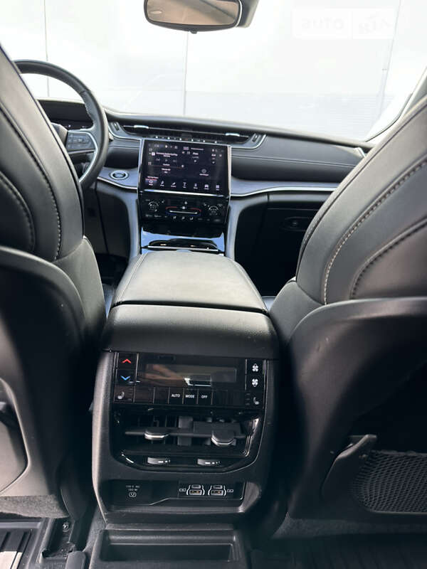 Внедорожник / Кроссовер Jeep Grand Cherokee 2021 в Ивано-Франковске