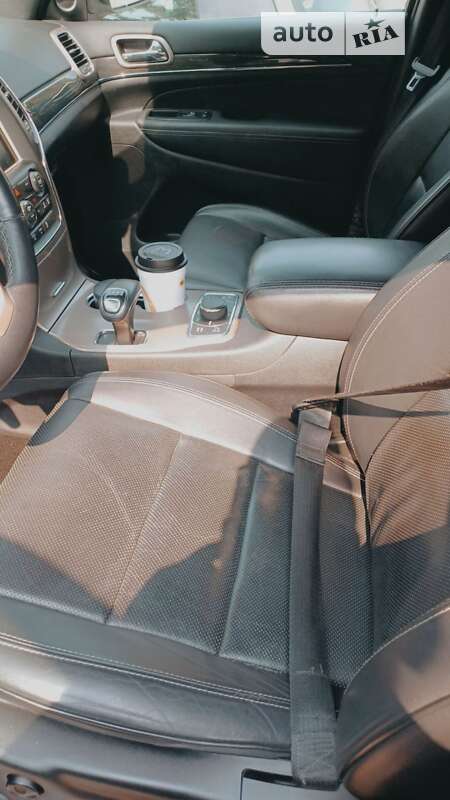 Внедорожник / Кроссовер Jeep Grand Cherokee 2014 в Одессе фото 6 Внедорожник / Кроссовер Jeep Grand Cherokee 2014 в Одессе