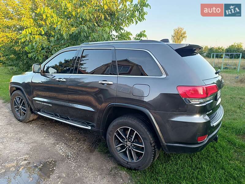 Внедорожник / Кроссовер Jeep Grand Cherokee 2016 в Яготине