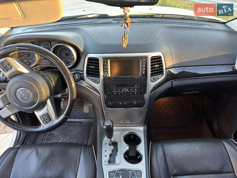 Внедорожник / Кроссовер Jeep Grand Cherokee 2012 в Волочиске