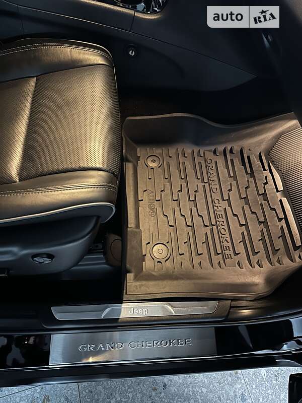 Внедорожник / Кроссовер Jeep Grand Cherokee 2021 в Одессе