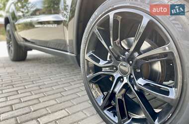 Позашляховик / Кросовер Jeep Grand Cherokee 2015 в 