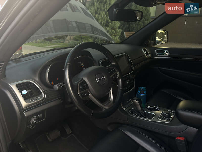Внедорожник / Кроссовер Jeep Grand Cherokee 2020 в Киеве