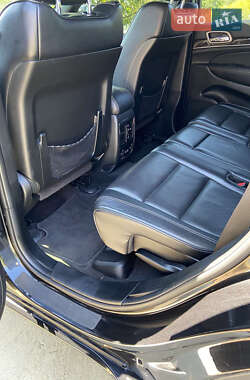 Внедорожник / Кроссовер Jeep Grand Cherokee 2014 в 
