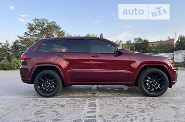 Внедорожник / Кроссовер Jeep Grand Cherokee 2019 в Киеве