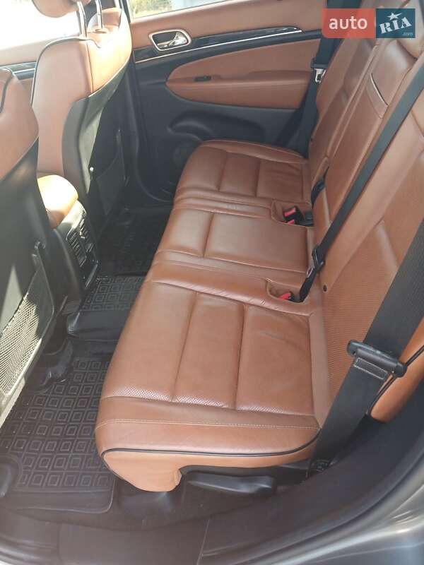 Внедорожник / Кроссовер Jeep Grand Cherokee 2012 в Кременце