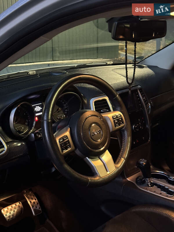 Внедорожник / Кроссовер Jeep Grand Cherokee 2012 в Ужгороде