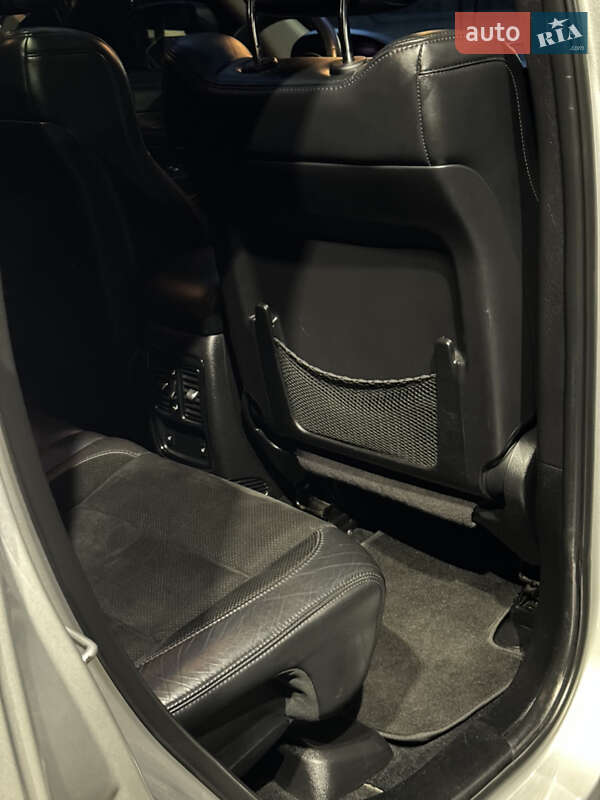 Внедорожник / Кроссовер Jeep Grand Cherokee 2012 в Ужгороде