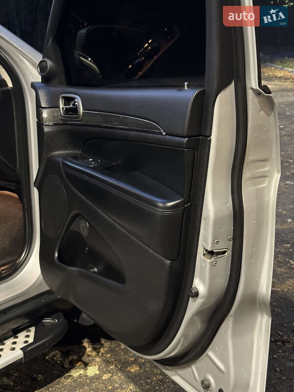 Внедорожник / Кроссовер Jeep Grand Cherokee 2012 в Ужгороде