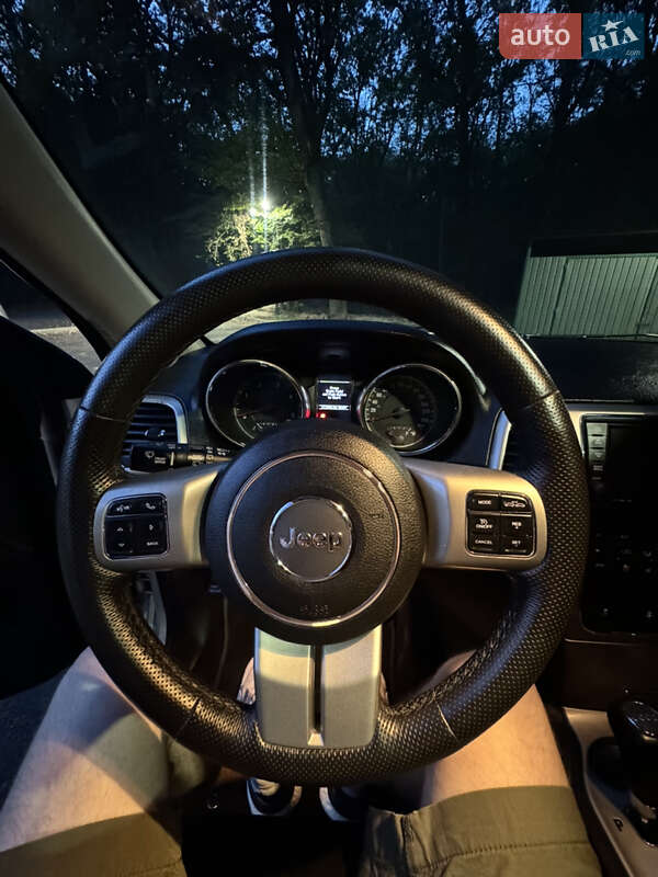 Внедорожник / Кроссовер Jeep Grand Cherokee 2012 в Ужгороде