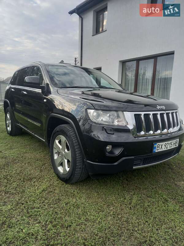 Внедорожник / Кроссовер Jeep Grand Cherokee 2012 в Каменец-Подольском