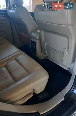 Внедорожник / Кроссовер Jeep Grand Cherokee 2012 в 