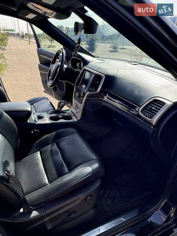 Позашляховик / Кросовер Jeep Grand Cherokee 2017 в Одесі