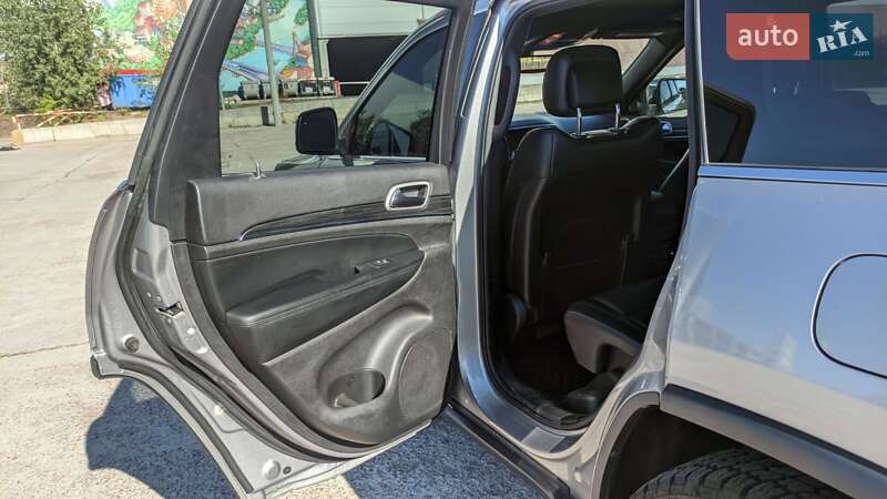 Позашляховик / Кросовер Jeep Grand Cherokee 2020 в Києві