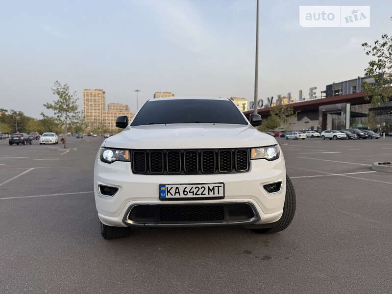 Внедорожник / Кроссовер Jeep Grand Cherokee 2018 в Киеве