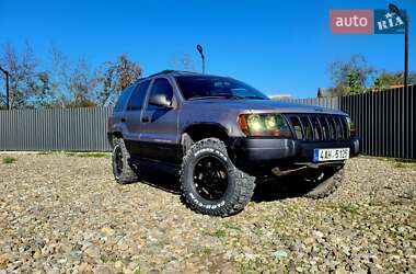 Внедорожник / Кроссовер Jeep Grand Cherokee 2002 в Солотвине