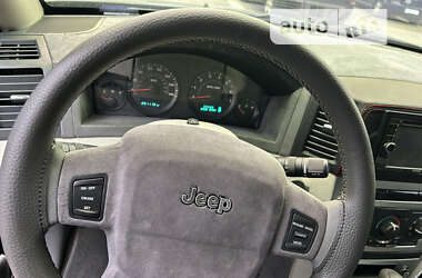 Внедорожник / Кроссовер Jeep Grand Cherokee 2006 в Киеве