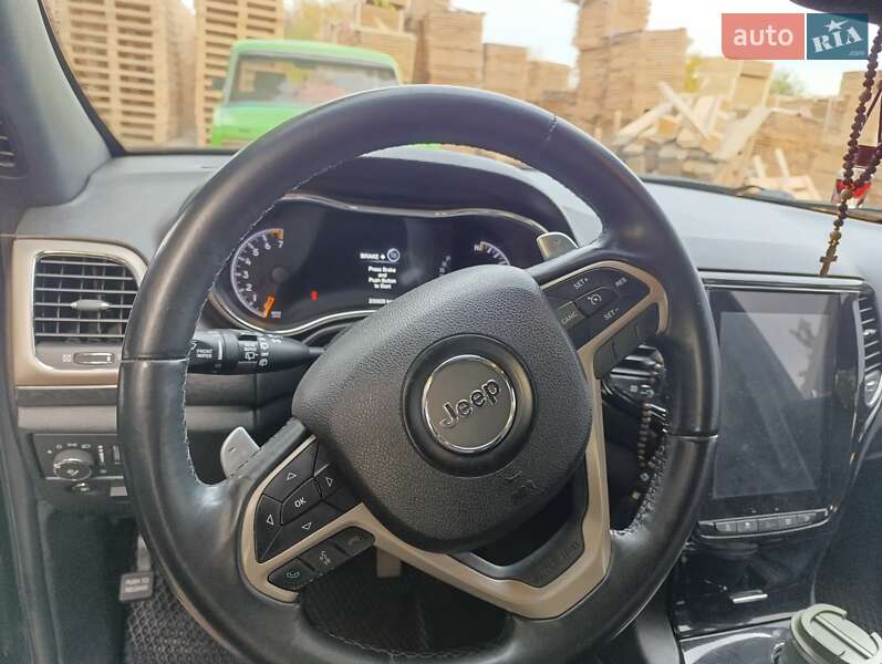 Внедорожник / Кроссовер Jeep Grand Cherokee 2014 в Черкассах