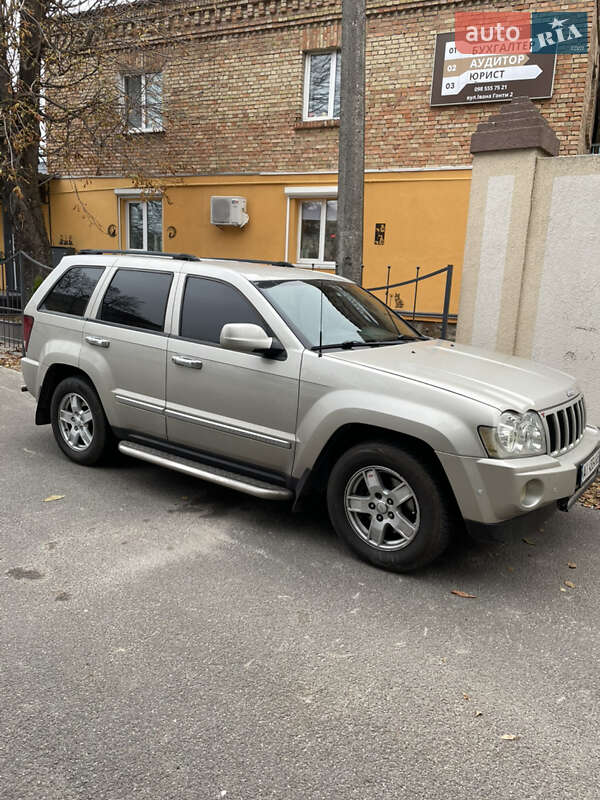 Внедорожник / Кроссовер Jeep Grand Cherokee 2007 в Киеве