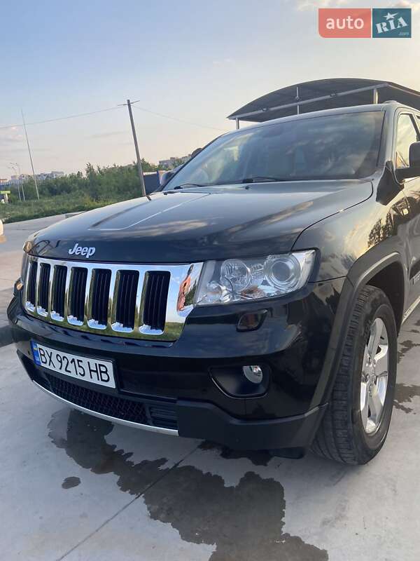 Внедорожник / Кроссовер Jeep Grand Cherokee 2012 в Каменец-Подольском