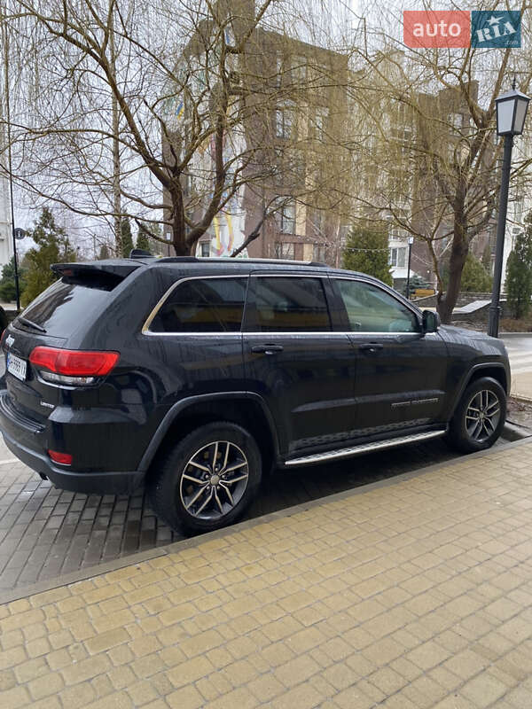 Внедорожник / Кроссовер Jeep Grand Cherokee 2018 в Киеве фото 11 Внедорожник / Кроссовер Jeep Grand Cherokee 2018 в Киеве