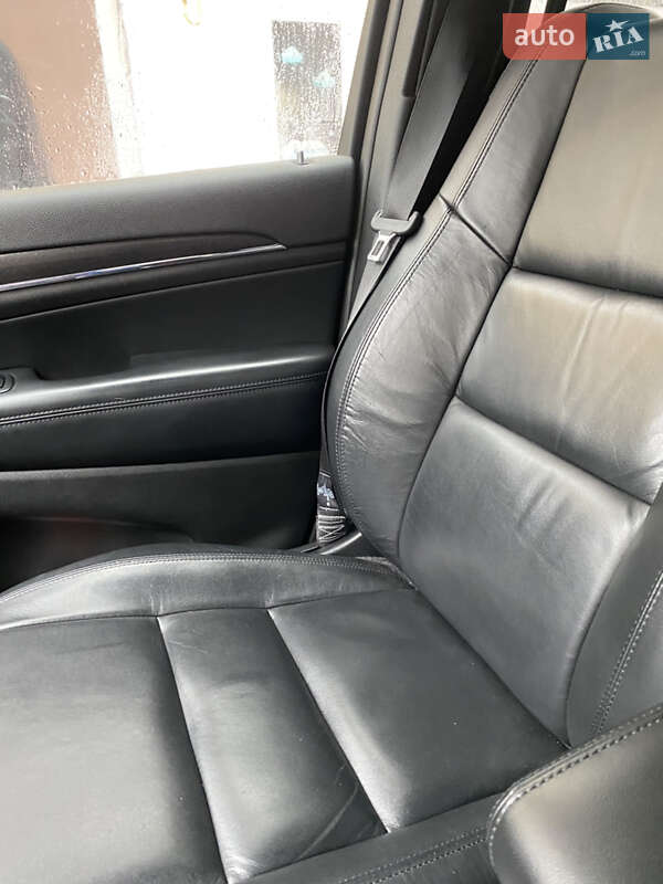 Внедорожник / Кроссовер Jeep Grand Cherokee 2018 в Киеве фото 18 Внедорожник / Кроссовер Jeep Grand Cherokee 2018 в Киеве