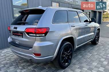 Позашляховик / Кросовер Jeep Grand Cherokee 2017 в Києві