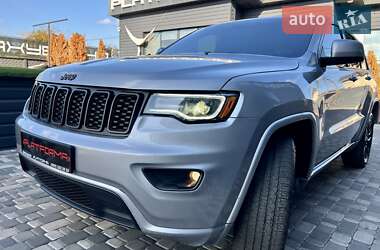 Позашляховик / Кросовер Jeep Grand Cherokee 2017 в Києві