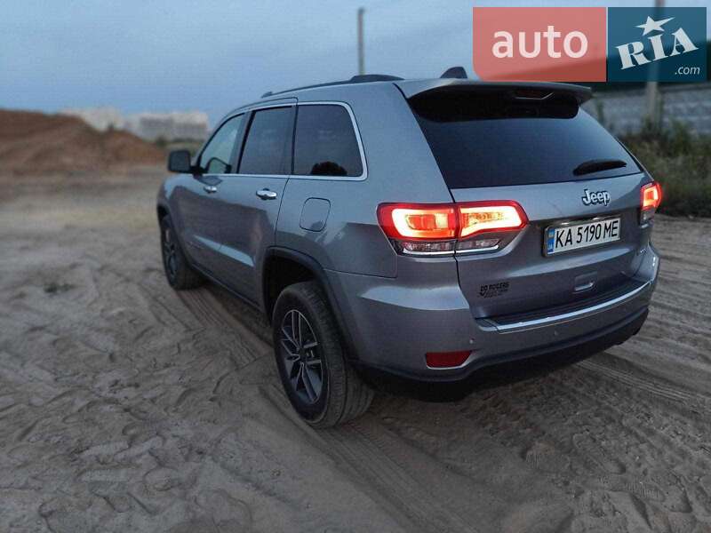Внедорожник / Кроссовер Jeep Grand Cherokee 2019 в Киеве