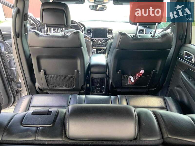 Внедорожник / Кроссовер Jeep Grand Cherokee 2019 в Киеве