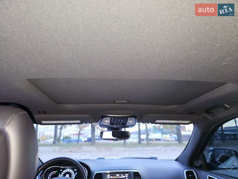 Внедорожник / Кроссовер Jeep Grand Cherokee 2017 в Киеве