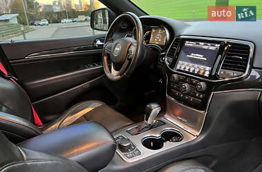 Внедорожник / Кроссовер Jeep Grand Cherokee 2020 в 