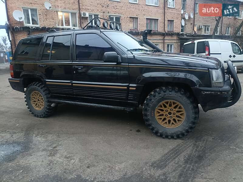 Внедорожник / Кроссовер Jeep Grand Cherokee 1995 в Житомире фото 3 Внедорожник / Кроссовер Jeep Grand Cherokee 1995 в Житомире