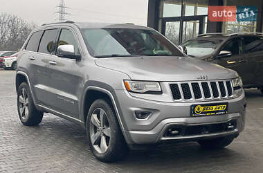 Позашляховик / Кросовер Jeep Grand Cherokee 2015 в Чернівцях