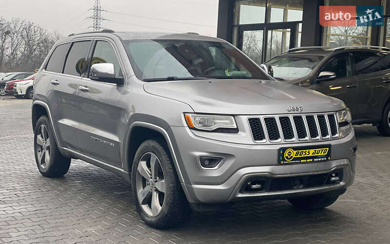 Внедорожник / Кроссовер Jeep Grand Cherokee 2015 в Черновцах