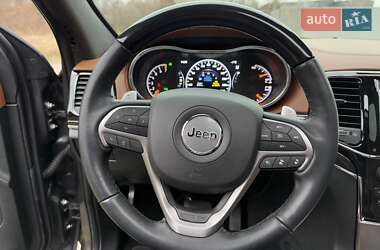 Внедорожник / Кроссовер Jeep Grand Cherokee 2021 в 