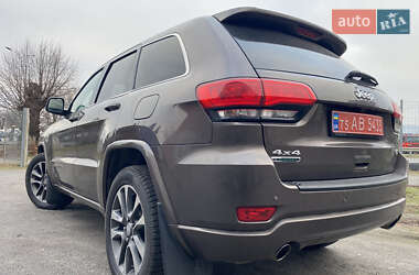 Внедорожник / Кроссовер Jeep Grand Cherokee 2017 в Виннице