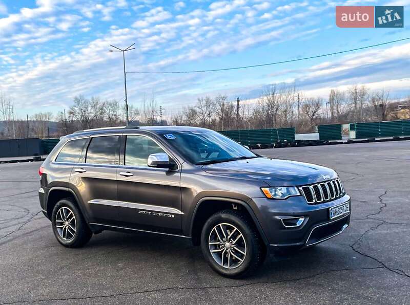 Внедорожник / Кроссовер Jeep Grand Cherokee 2016 в Киеве фото 3 Внедорожник / Кроссовер Jeep Grand Cherokee 2016 в Киеве