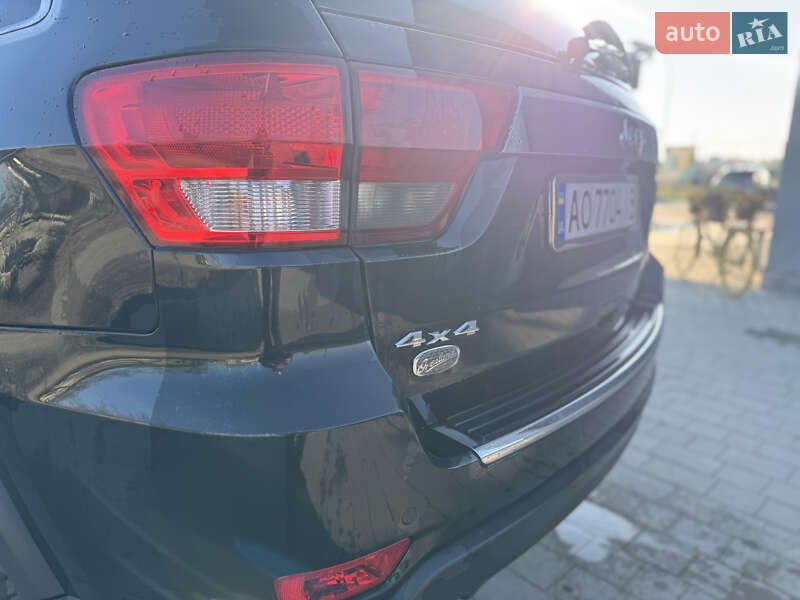 Позашляховик / Кросовер Jeep Grand Cherokee 2011 в Виноградові