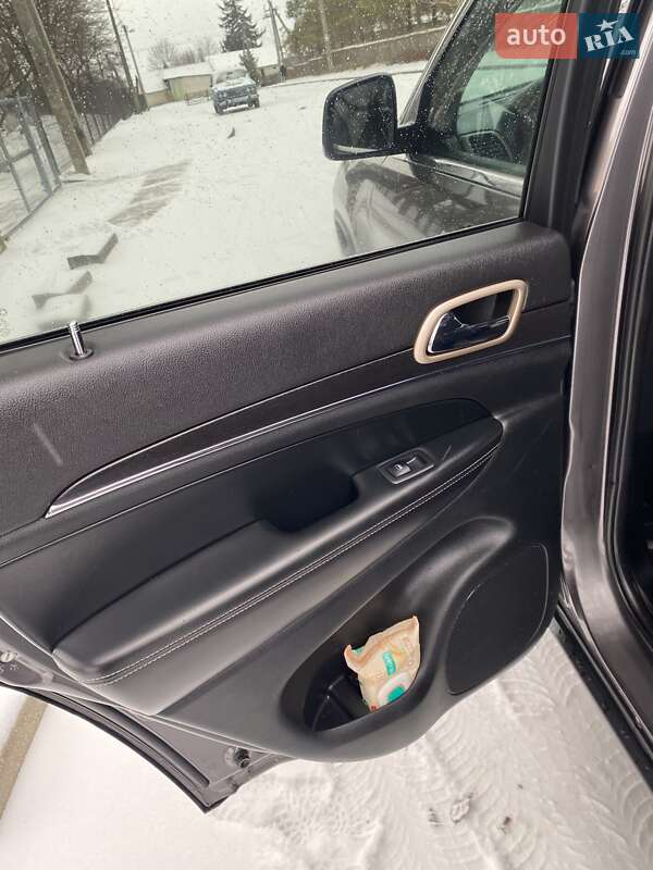 Позашляховик / Кросовер Jeep Grand Cherokee 2013 в Хмельницькому фото 22 Позашляховик / Кросовер Jeep Grand Cherokee 2013 в Хмельницькому