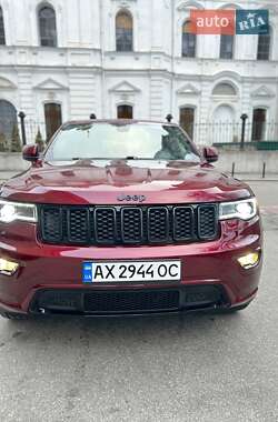 Внедорожник / Кроссовер Jeep Grand Cherokee 2022 в Харькове