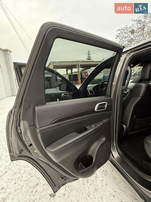 Внедорожник / Кроссовер Jeep Grand Cherokee 2019 в Львове
