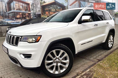 Внедорожник / Кроссовер Jeep Grand Cherokee 2016 в Киеве