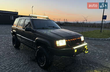 Позашляховик / Кросовер Jeep Grand Cherokee 1995 в Іршаві