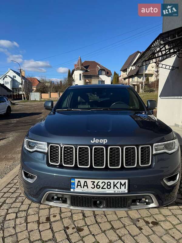 Внедорожник / Кроссовер Jeep Grand Cherokee 2019 в Киеве