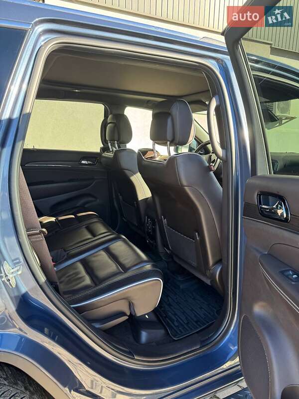 Внедорожник / Кроссовер Jeep Grand Cherokee 2019 в Киеве