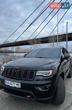 Внедорожник / Кроссовер Jeep Grand Cherokee 2018 в 